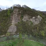 Visoko-oaza Mira * Visoko