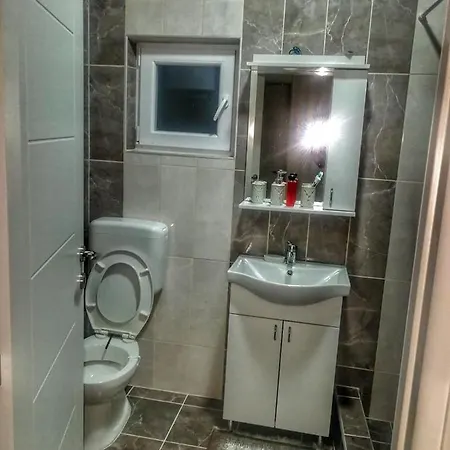 Visoko-oaza Mira Apartment *