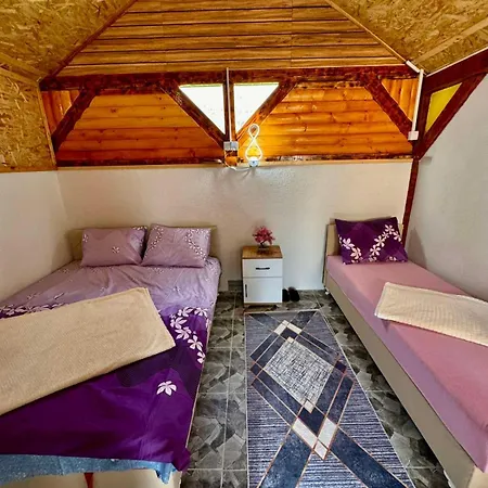Apartman Visoko-oaza Mira *