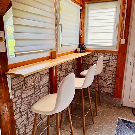 아파트 Visoko-oaza Mira *